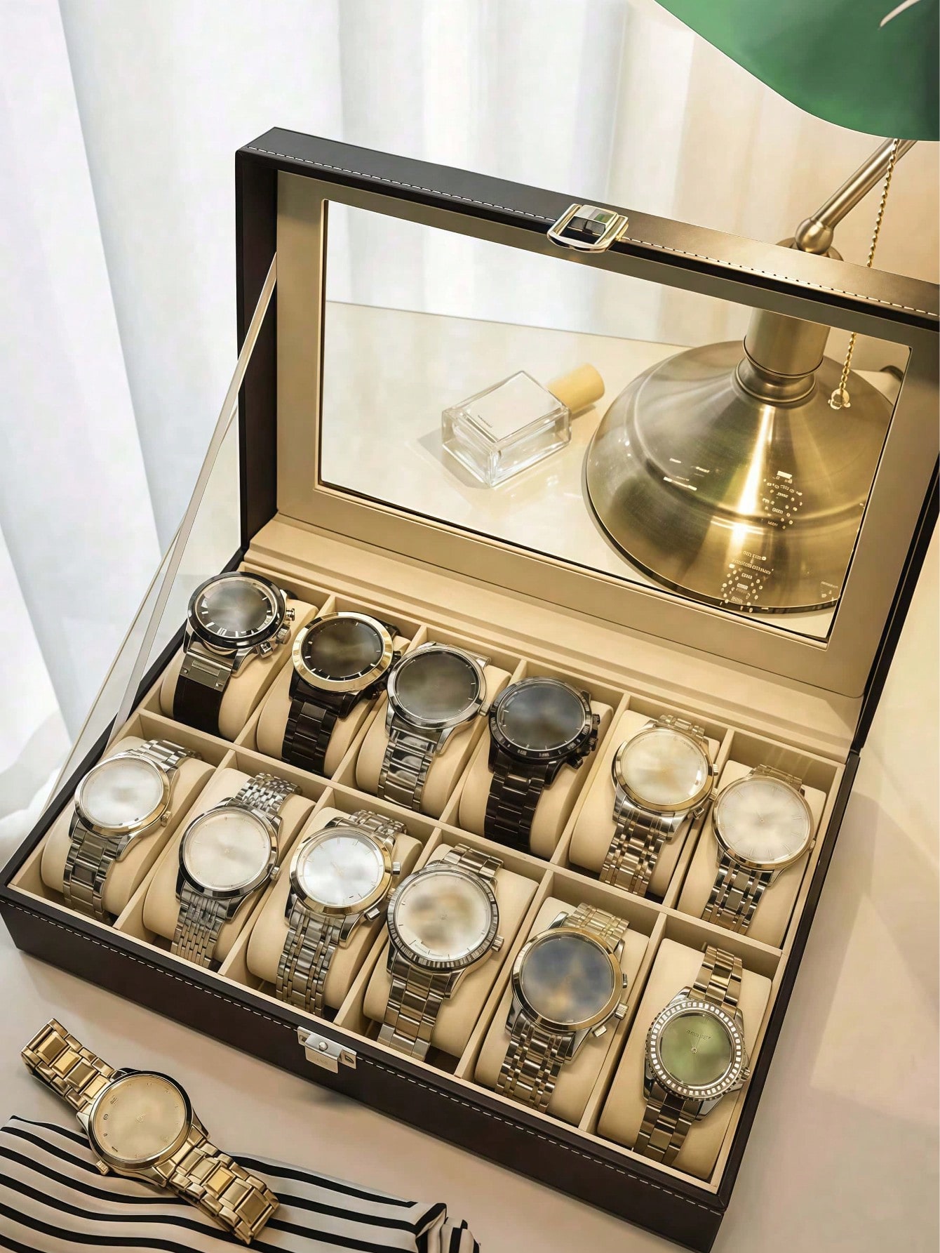 صندوق ساعات جلدي مع قفل، علبة  - مراجعة Men'S Accessories Rack وسعره