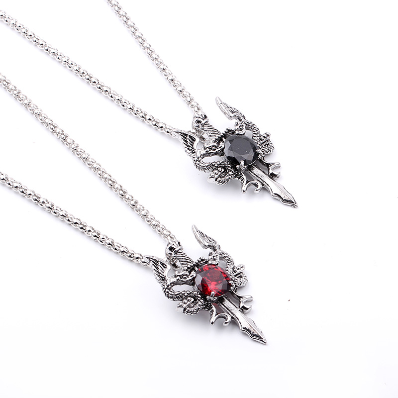 قلادة صليب بحجر أسود على شكل ت - مراجعة Men Accessories Jewelry وسعره